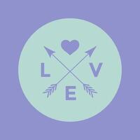 logotyp bricka för kreativ design projekt. hipster emblem med pil, hjärta och ord kärlek på en turkos violett bakgrund. illustration. vektor