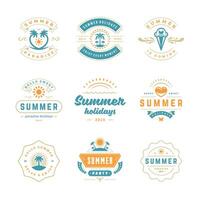 sommar högtider etiketter och märken retro typografi design uppsättning. vektor