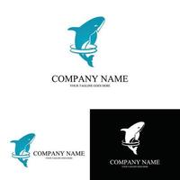vatten djur delfin logotyp vektor symbol i havet
