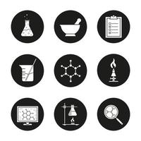 chemische Laborsymbole gesetzt. chemische Reaktion, Mörser und Stößel, Testcheckliste, Becherglas mit Stab, Molekularstruktur, Laborbrenner, Kolben. Vektorgrafiken von weißen Silhouetten in schwarzen Kreisen vektor