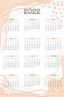 Kalender 2022 mit trendigen handgezeichneten organischen Formen und floralen botanischen Elementen in beige neutraler Palette vektor