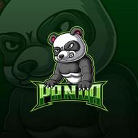wütend starkes Panda-Maskottchen e Sport-Logo-Design vektor