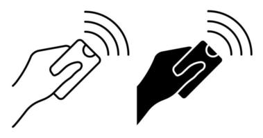 linjär ikon. handen håller i tv-kontrollpanelen och trycker på knappen med tummen. fjärrkontroll av digitala enheter. enkel svart och vit vektor isolerad på vit bakgrund