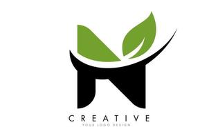 bokstaven n med löv och kreativ swoosh-logotypdesign. vektor