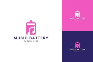 musik batteri negativ rymd logotyp design vektor