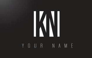 kn-Brief-Logo mit schwarz-weißem Negativraumdesign. vektor