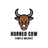 einfaches Maskottchen-Vektor-Logo-Design gehörnte Kuh vektor
