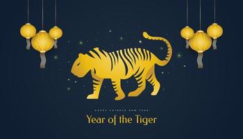 chinesisches neujahr 2022 jahr des tigers. chinesisches neujahrsbanner mit goldener tigerillustration und laternen lokalisiert auf blauem hintergrund. 2022 Chinesisches Sternzeichen Tiger vektor