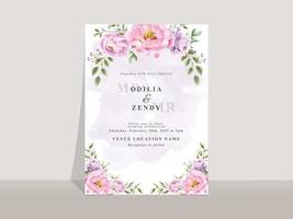 bröllopsinbjudan kortmall med eleganta blommor och löv akvarell vektor