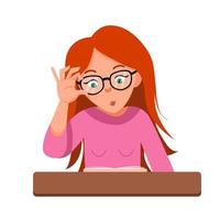 en ung skolflicka med glasögon sitter vid ett skrivbord. flickan gör sina läxor, läser en bok. vektor