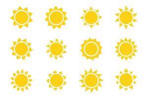 vektor tecknad gul solen skiner ljusstrålar för att värma sommaren. isolerad på vit bakgrund.