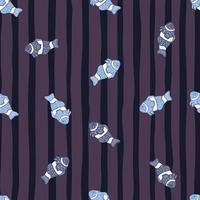 mörkt sömlöst vattenmönster med blå slumpmässig clownfiskprydnad. lila randig bakgrund. enkel stil. vektor