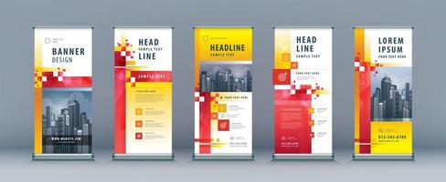 quadratisches Pixel rotes Standee-Banner-Template-Design. Business-Rollup-Set. vektor