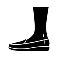 Loafer-Glyphe-Symbol. Mokassin für Damen und Herren. stilvolles formelles Schuhdesign. Unisex-Casual Flats, moderne Schuhe. männliche und weibliche Mode. Silhouettensymbol. negativer Raum. vektor isolierte illustration