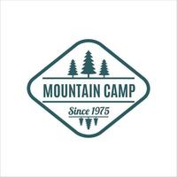 Logo-Illustration von Camping und Abenteuer in der Wildnis und in den Bergen vektor