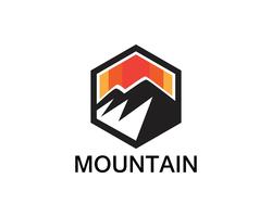 Minimalistiska Landscape Mountain logotyp design inspirationer vektor