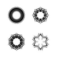 Reihe von Mandala-Ornamenten. Schleier-Abbildung. vektor