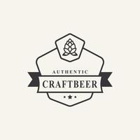 vintage retro-abzeichen für hopfen craft beer ale brauerei logo design template element vektor