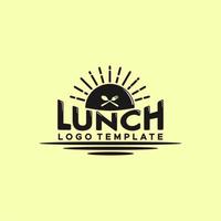 Schriftzug Mittagessen mit Sonnengabel-Löffel-Symbol für Restaurant-Logo-Vorlage vektor