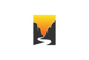 Sonnenuntergang Sonnenaufgang Canyon Cliff mit River Creek Road für Abenteuer-T-Shirt-Logo-Design-Vektor vektor