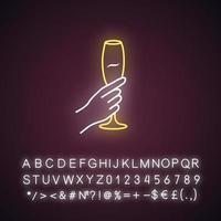 Hand hält Weinglas gelbes Neonlicht-Symbol. Champagner Stielgläser. glas voll alkohol trinken. Weinservice. Feier. leuchtendes zeichen mit alphabet, zahlen und symbolen. vektor isolierte illustration