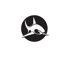 Shark fish animals logo och symboler vektor