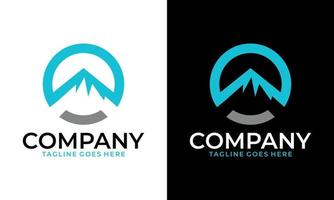 berg logotyp cirkel emblem, natur färg, vektor design koncept mall. bergslogotyp för ditt företag och enkel logotyp