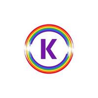 buchstabe k innen kreisförmig gefärbt in regenbogenfarbe flaggenpinsel logo design inspiration für lgbt-konzept vektor