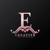 luxus-logo-anfangsbuchstabe e für restaurant, lizenzgebühren, boutique, café, hotel, heraldik, schmuck, mode und andere vektorillustrationen vektor