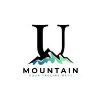 första bokstaven u bergslogotyp. utforska berget äventyr symbol företag logotyp mall element. vektor