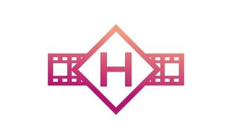 anfangsbuchstabe h quadrat mit rollenstreifen filmstreifen für film film kino produktionsstudio logo inspiration vektor