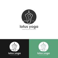 Yoga-Logo-Lagerdesign. menschliche Meditation in Lotusblumen-Vektorillustration in lila Farbe vektor