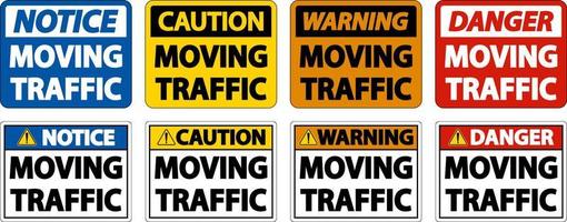 Vorsicht bewegliches Verkehrszeichen auf weißem Hintergrund
