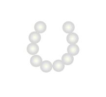 Perlenhalskette auf Weiß