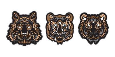 Tigerkopf Tattoo-Set. exklusive Maori-Markenidentität. Vektorillustration eines brüllenden Tierkopfes vektor