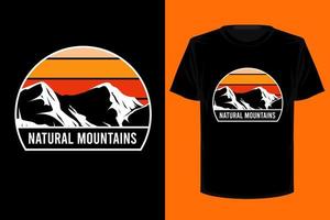 Retro-Vintage-T-Shirt-Design der natürlichen Berge vektor