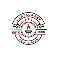 Vintage Retro Abzeichen Grill Restaurant Design Logo Label Feuer Flamme Logo Vektor Design Inspiration