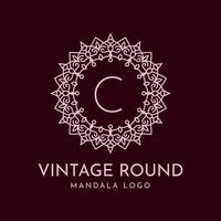 bokstaven c vintage rund mandala abstrakt blomdekoration vektor logotypdesign