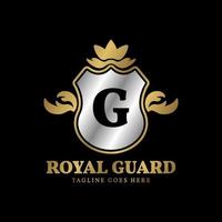 Buchstabe g Royal Guard Luxus-Gold- und Silber-Vektor-Logo-Design vektor