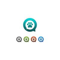 hund fotavtryck bubbla chat logotyp designkoncept vektor