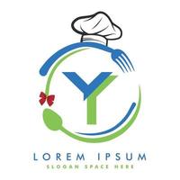 anfangsbuchstabe y-logo mit löffel und gabel für restaurant-logo-vorlage. kochmeisterlogo, kochen, küchenlogovektor vektor
