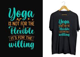 kreatives Yoga-Typografie-T-Shirt-Design, bunter Yoga-Tag-Shirt-Vektor, editierbares Zitat-T-Shirt-Design vektor