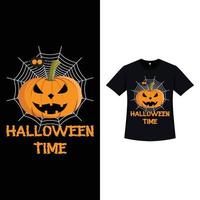 halloween schwarzes t-shirt design mit einem gruseligen kürbis. halloween-elementdesign mit einer bösen kürbislaterne, einer spinne, einem netz und einer kalligrafie. Gruseliges T-Shirt-Design für Halloween. vektor