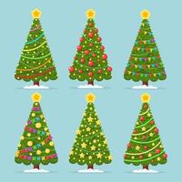 satz geschmückter weihnachtsbaum mit stern, lichtern, dekorationskugeln. Konzept der frohen Weihnachten und des guten Rutsch ins neue Jahr. Vektordesign
