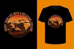 entspannendes Radfahren im Retro-Vintage-T-Shirt-Design vektor