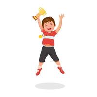 Fröhlicher kleiner Junge mit Medaillenspringen, der eine goldene Pokaltrophäe hält und den ersten Preis des Wettbewerbs feiert vektor