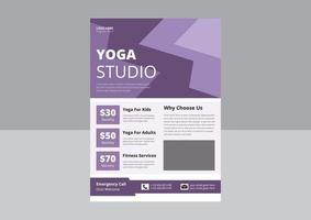 Yoga-Studio-Flyer-Vorlage. Flyer-Designvorlage für Fitnesstraining, Flyer-Vorlage für Yoga-Online-Kurse, Cover, Poster, Broschürendesign. vektor