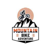 Mountainbike-Vintage-T-Shirt-Design, Mountainbike-Logo-Vektor. T-Shirt-Design Mountainbike. vektor