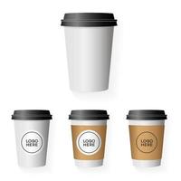 Kaffee-Pappbecher-Vorlagensatz mit Platzieren Sie Ihr Logo isoliert auf dem Hintergrund. Verwenden Sie es für Ihr Corporate-Identity-Design-Markencafé, Kaffeehaus, Restaurant, Café und andere. Vektor-Illustration