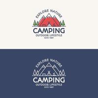camping-logo-set bestehend aus bergen, zelt, feuer und bäumen für reiseabzeichen, touristensymbol vektor